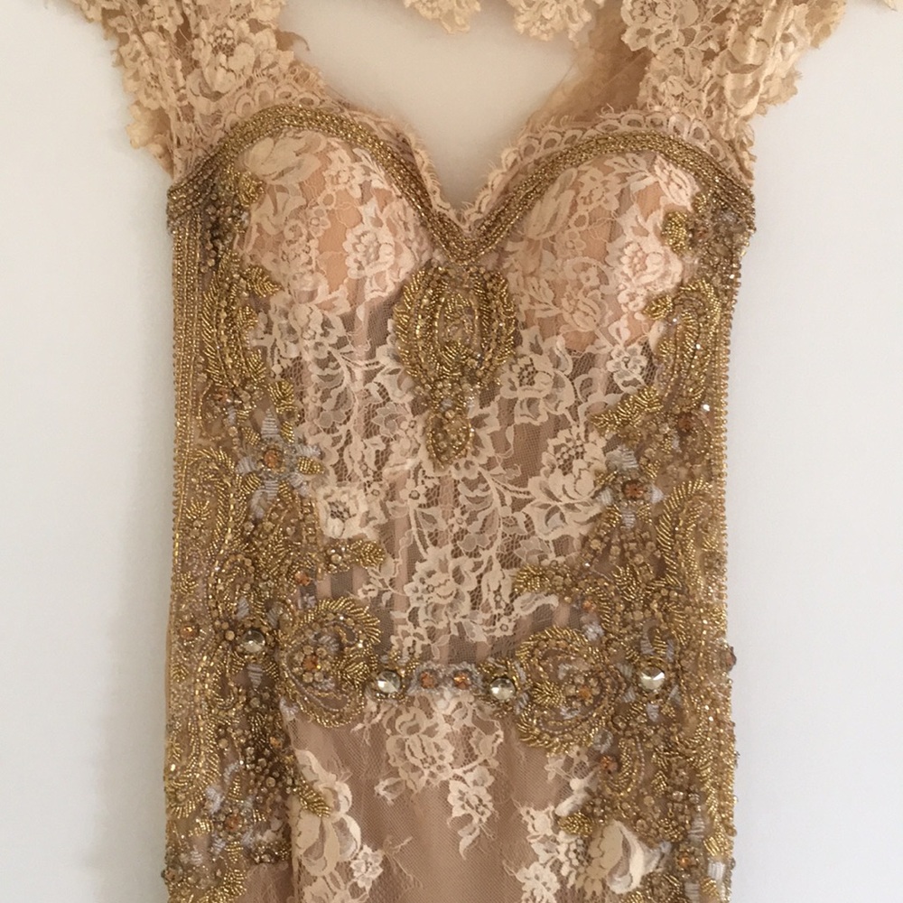 Dress - Picture 4 of 5